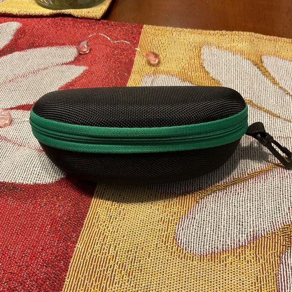 Chanel Rectangular Sunglasses in EUC $150 No scratches or sign of wear. See pics - Picture 15 of 15